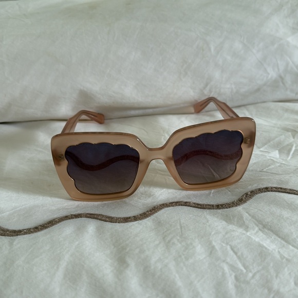 Krewe Elizabeth scallop sunglasses - Picture 2 of 6